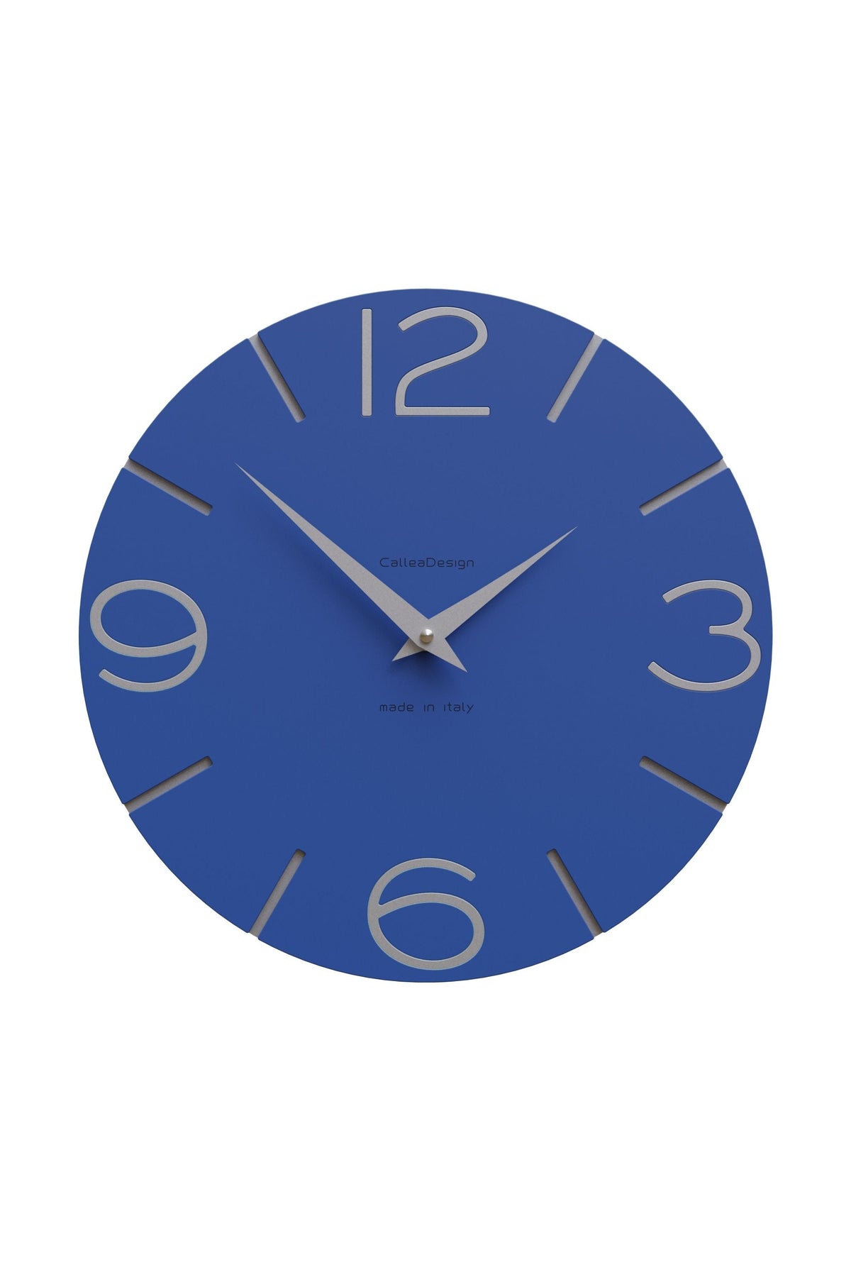 CalleaDesign Smile Wanduhr in der Ausführung Elektroblau